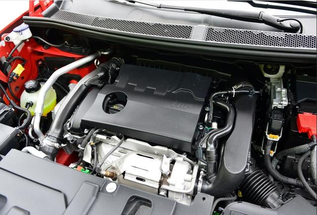 宝马发动机！内饰却甩宝马几条街，堪比飞机头等舱？