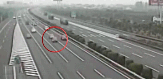 高速公路开车谨记以下几点，招招可保命！