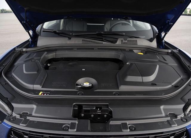 VV5s极限挑战比吉利更耐抗！6吨集装箱压顶没问题