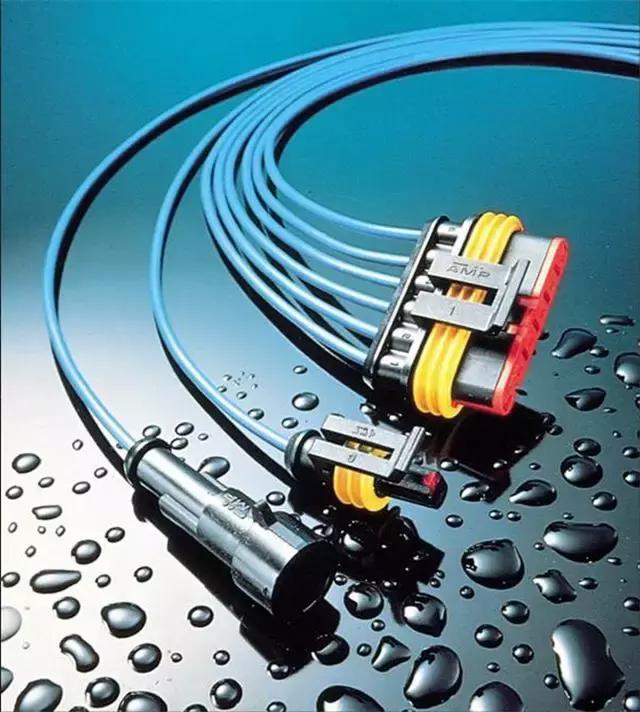 你见过国产敞篷车吗？女司机究竟适合开轿车还是SUV