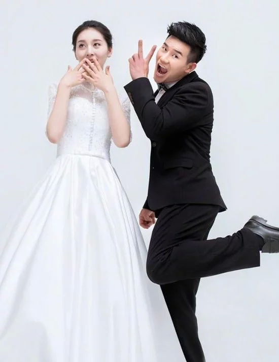 "嘎子哥"结婚一月就宣布要当父亲,妻子背景太强大