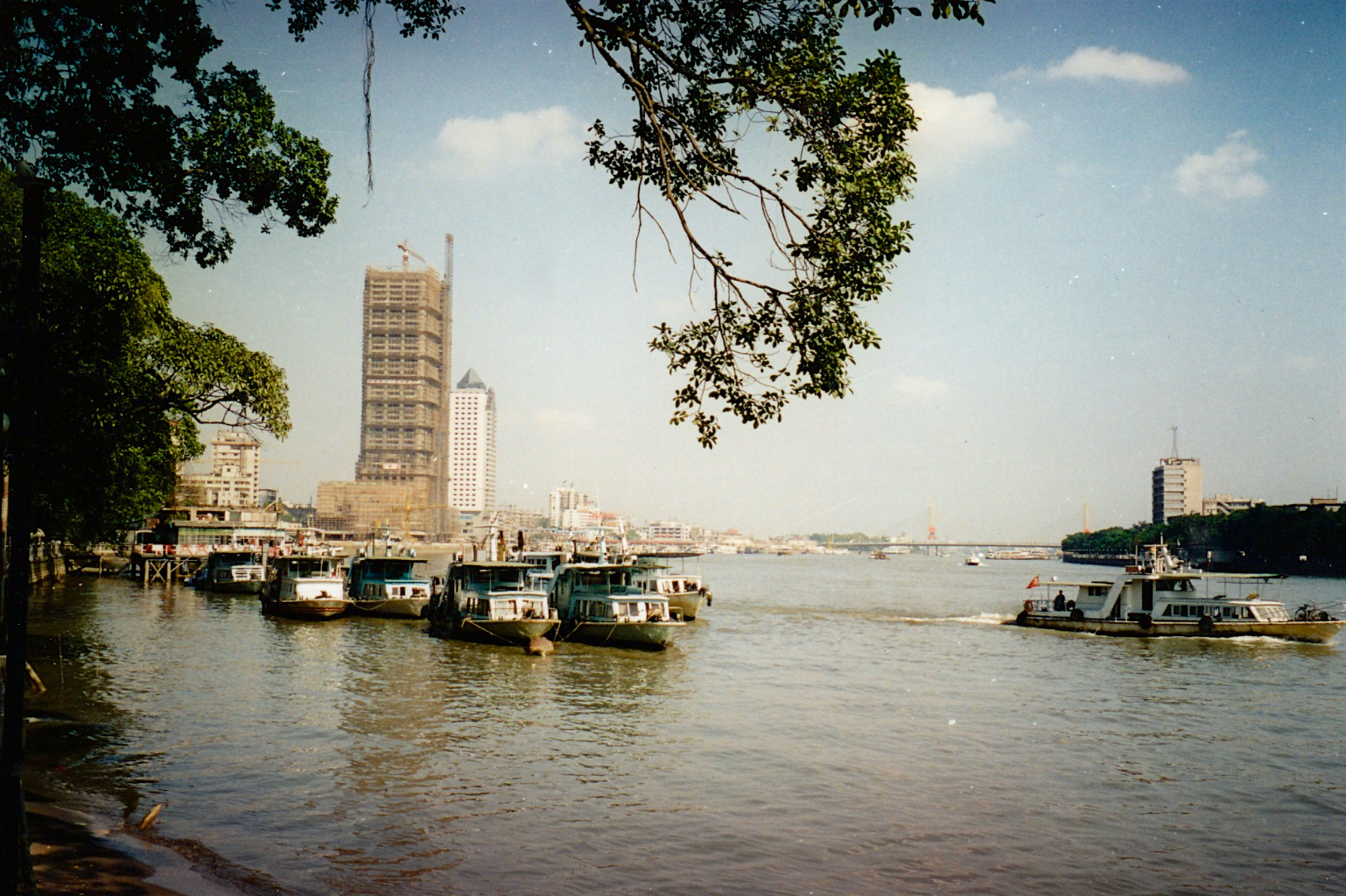九十年代羊城风景 海内外闻名的六榕寺