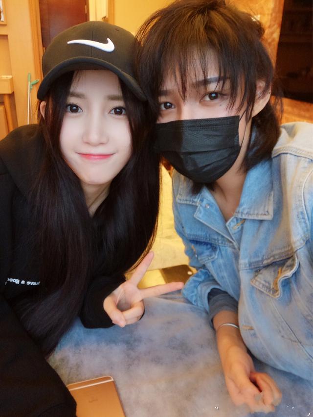 王思聪新女友米咪"前男友"被扒:是个纹身师?