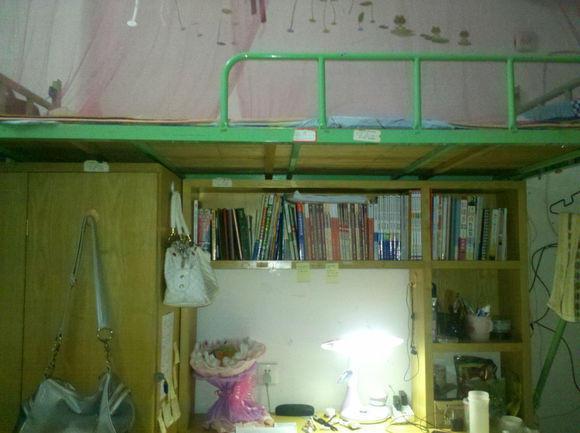 来看看那些年我们在武汉混过的宿舍元宝山某栋女生宿舍华中师范大学