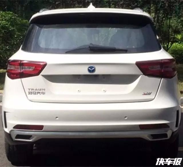 君马S70把奔驰屏幕装到车内了