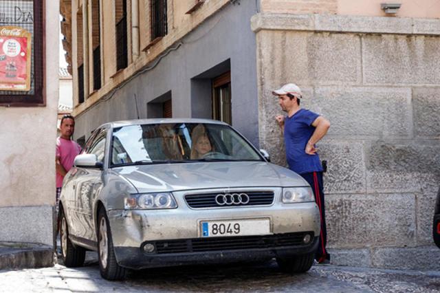 遇到窄路就手抖？记住这几招，别让自己进退两难了