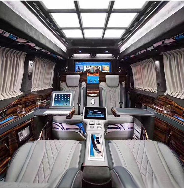 豪华MPV就知道个埃尔法？原来大面包也可以这么壕