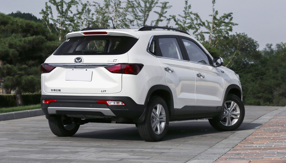 全景天窗9寸屏,6万买"雷克萨斯",h6,gs4靠边站-新浪汽车