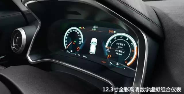 6吨集装箱压车身上，WEY，你还好吗？