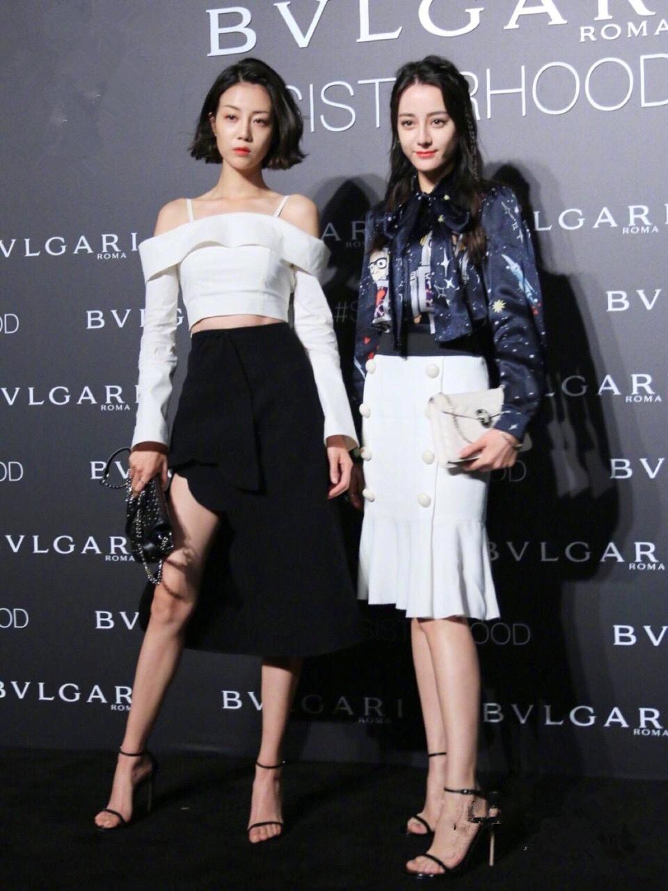 杨幂旗下两小花，迪丽热巴、李溪芮出席酒会各有各美