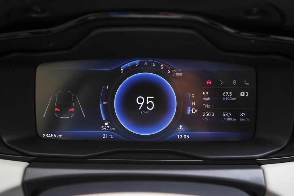 好样的！这款全车终身都能够免费！内饰精致油耗5.6