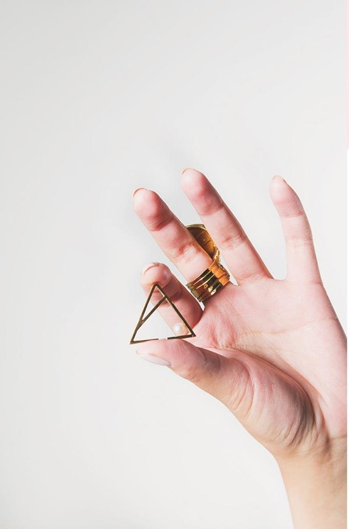 Michi Liang，珍珠是识别标志，金属的内在灵魂