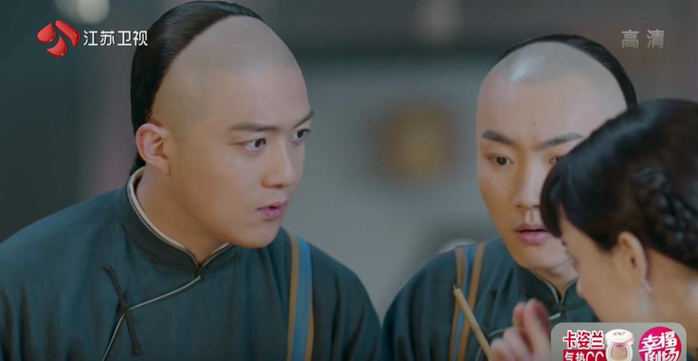 李泽锋,中央戏剧学院表演系本科毕业,2006年,出演首部作品《鹿鼎记》