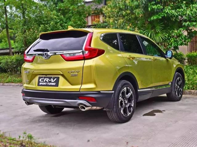 同样的价钱，究竟买高配小车好，还是买低配大车好？