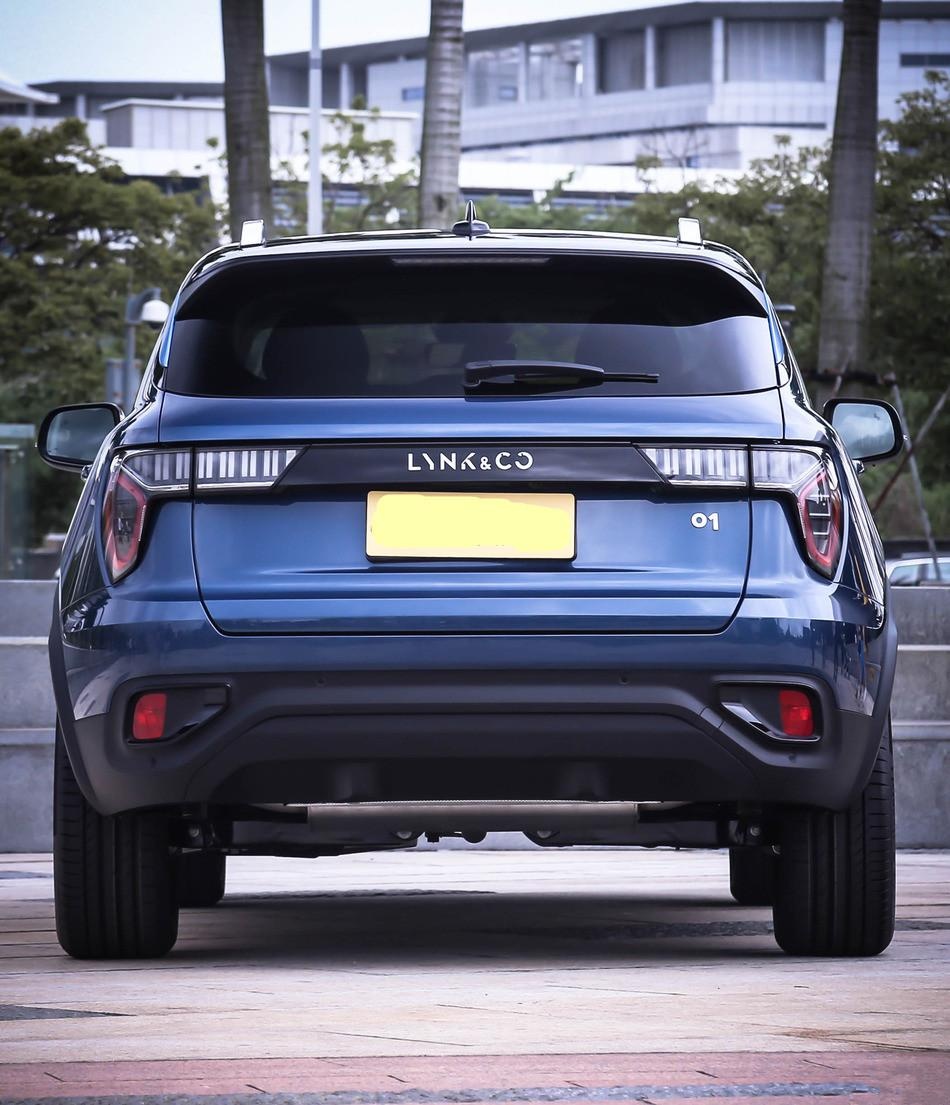 好样的！这款全车终身都能够免费！内饰精致油耗5.6