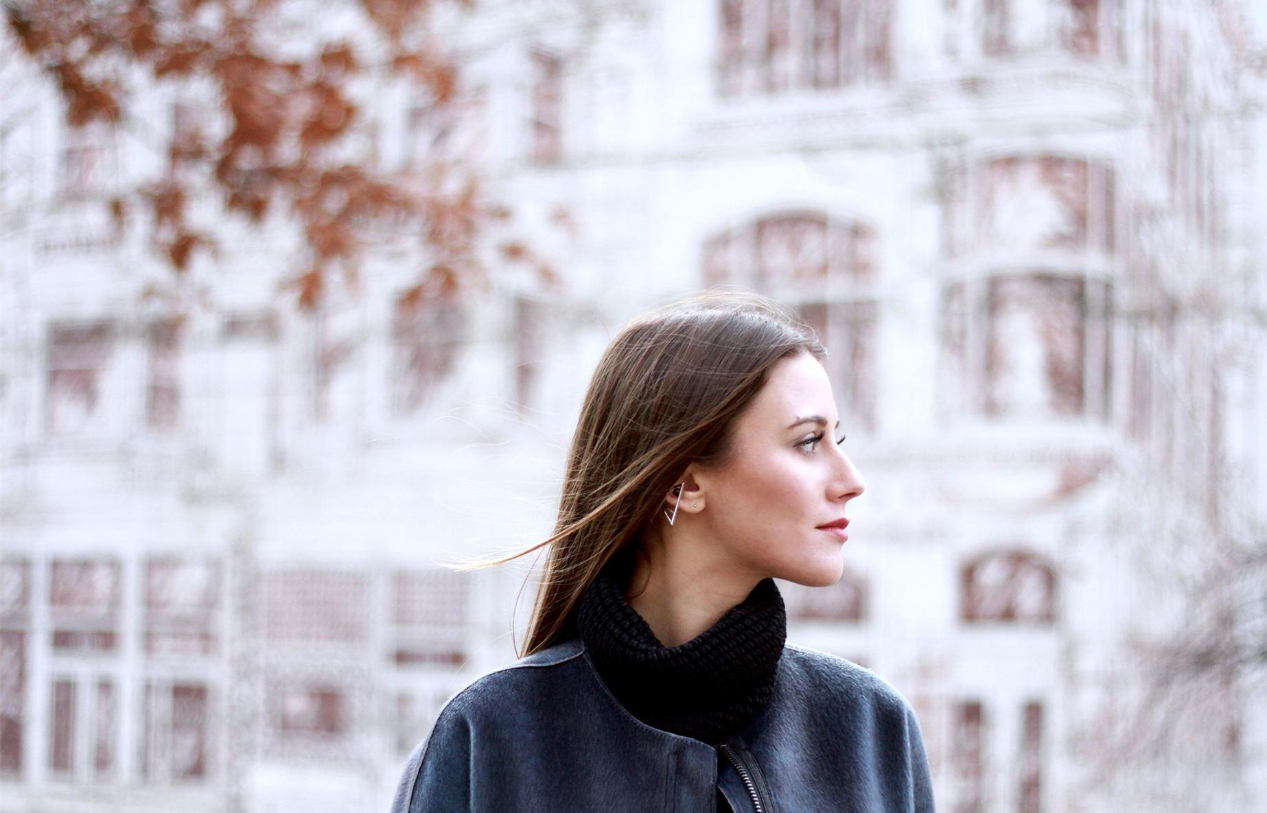 Michi Liang，珍珠是识别标志，金属的内在灵魂