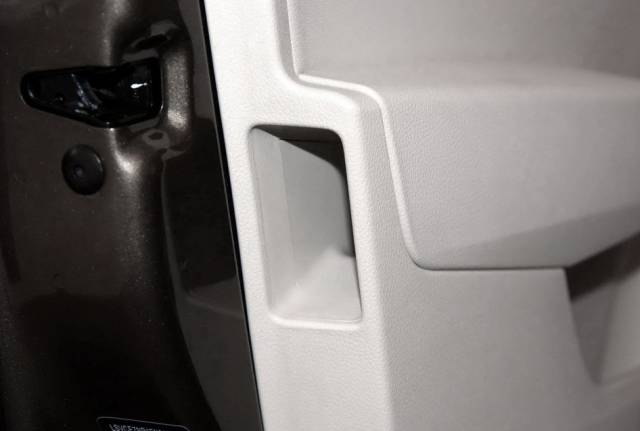 车上这些被你忽略的贴心细节！很多不再是豪车专属！