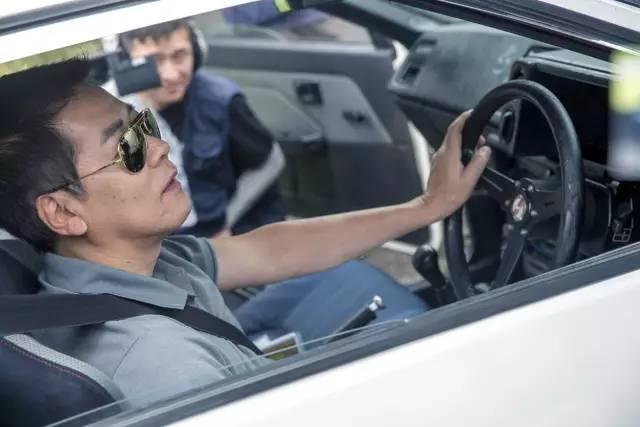 五菱宏光真去秋名山了！ 跟AE86大战你猜怎么着