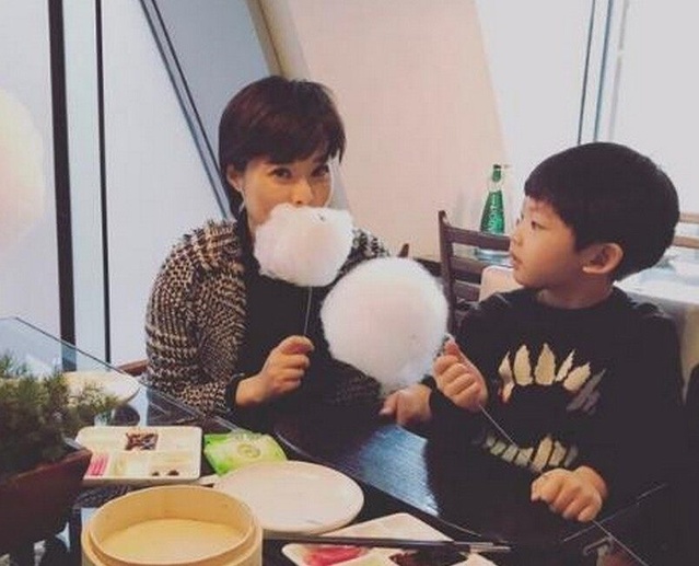 44��Ԭ�����գ���������Ϲ���10����ӱ�ָ�����Ѫ