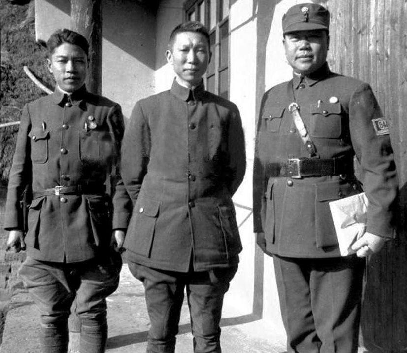 他跟戴笠齐名,军衔相当于元帅,弟弟中出了四位将军|郑介民|郑庭笈