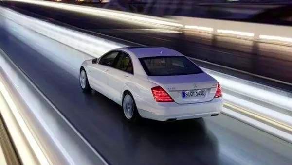 为什么买车一定要买白色？看看老司机怎么说！