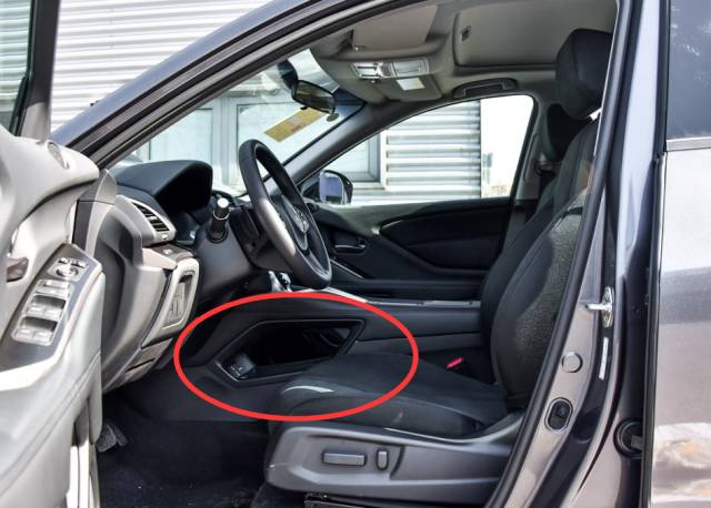 车上这些被你忽略的贴心细节！很多不再是豪车专属！