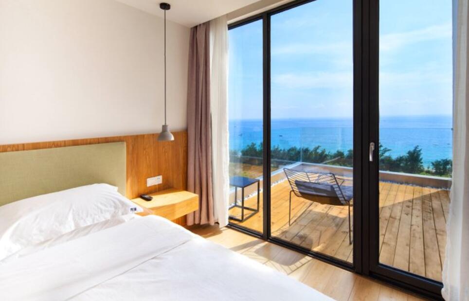 北海涠洲岛最美民宿之一的地方一座白房子里做白日梦