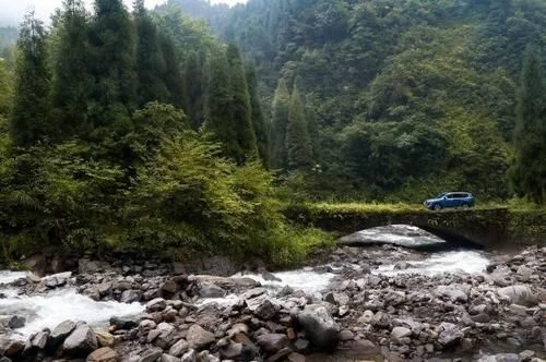 这款国产大型SUV强大的越野能力能否成为一代神车？