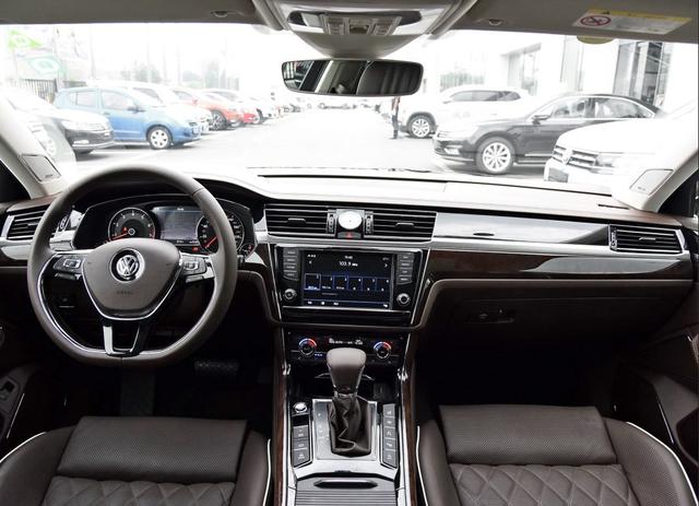 奥迪A6的底盘！销量却惨不忍睹，要走大哥的老路？