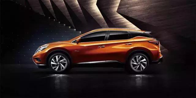 这台SUV之前卖40多万，新款20多万起，还能优惠3万