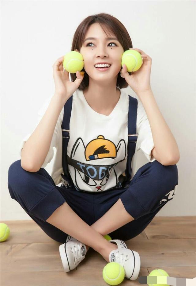 无心法师2帅气丁小猫剧外就是一个萌妹子