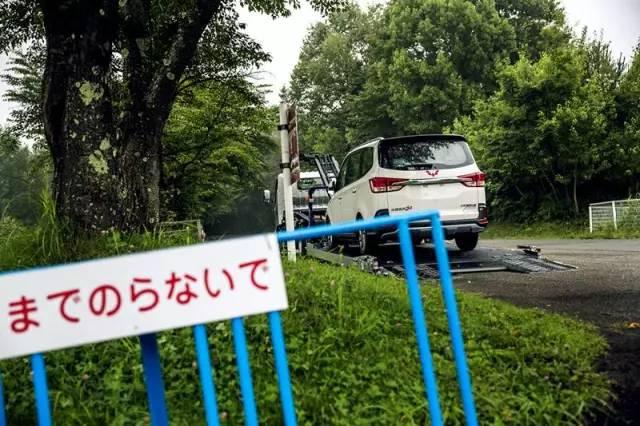 五菱宏光真去秋名山了！ 跟AE86大战你猜怎么着