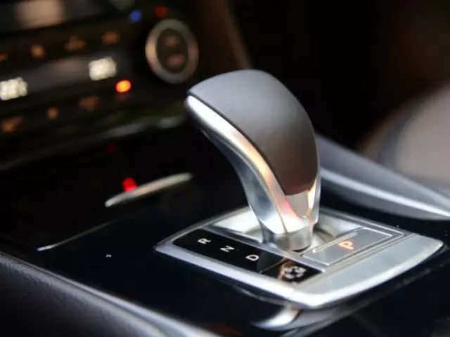 30万，你会送自己什么样的车？