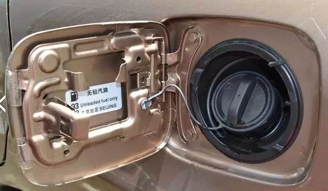101号汽油？国内有这标号的油，没听说过也加不起！