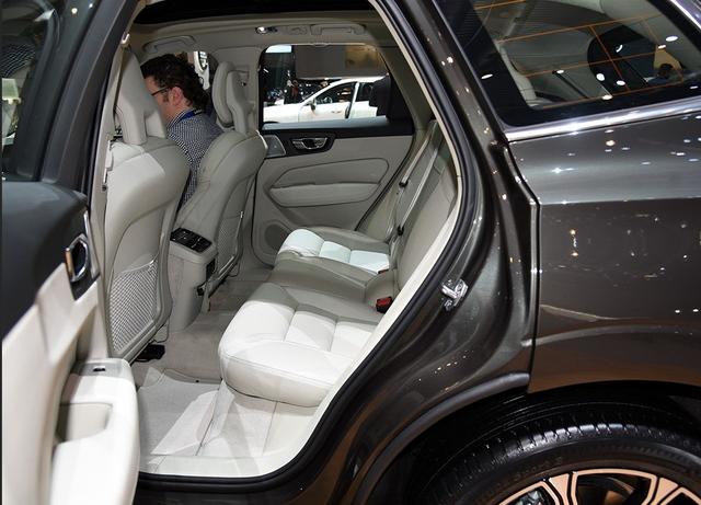 只有奥迪算灯厂？它使出洪荒之力，BBA都要扶不住了