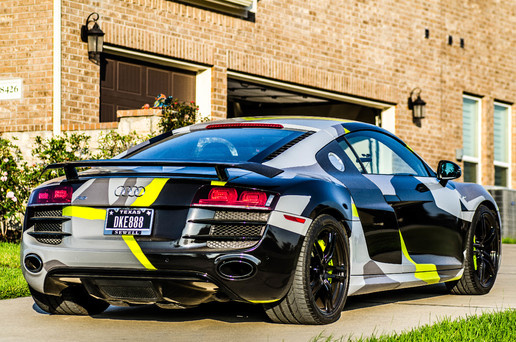 2012款的手动档奥迪r8改装历程邻居的房子当背景