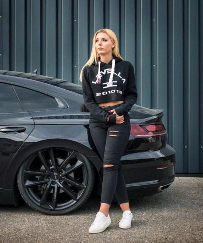 这才是最美大众车，30万轿跑造型，还买什么宝马3系