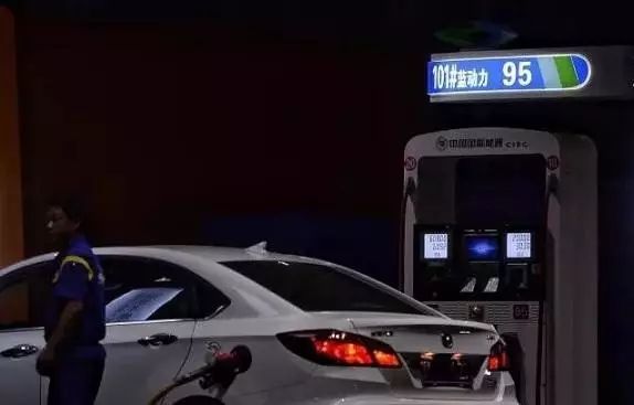 101号汽油？国内有这标号的油，没听说过也加不起！