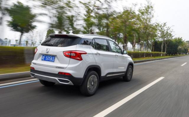 顶配你轻松买三辆，配置高到进口车都害怕