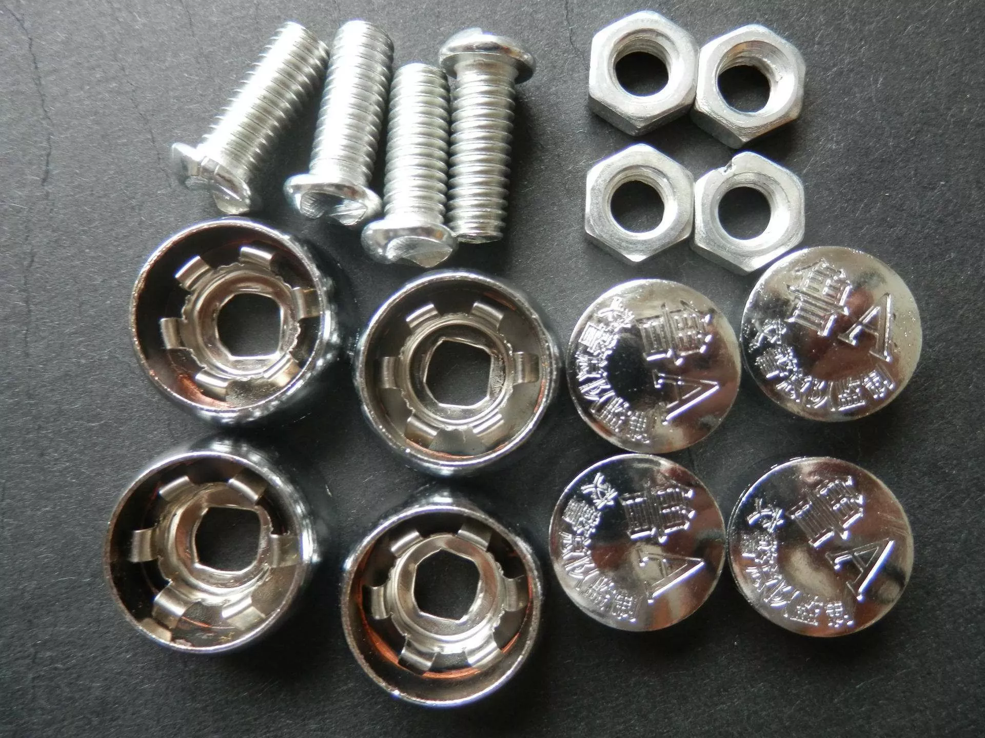 再不做些防盗措施，你的车很可能被偷走！