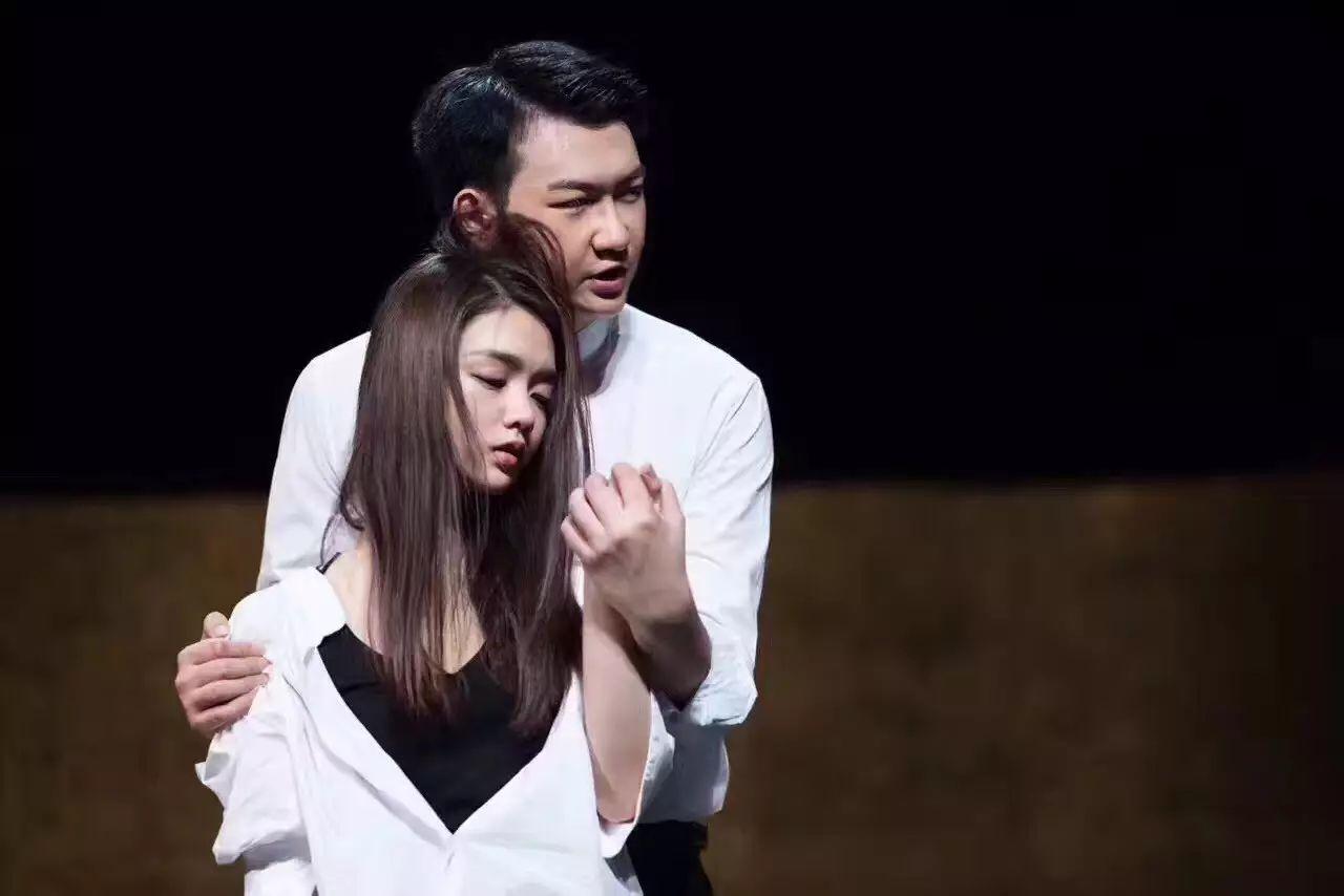 小圆脸大眼睛新晋小花赖婧甜度爆表