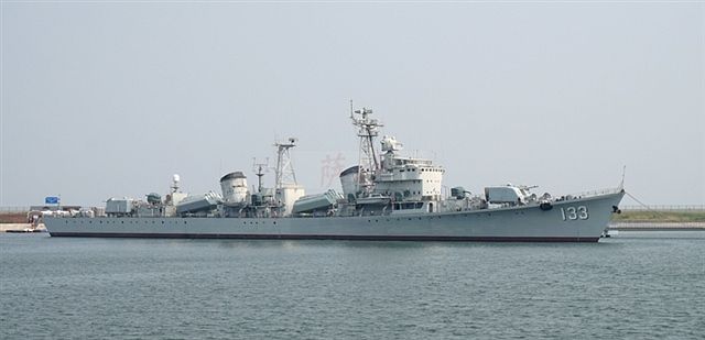 133重庆舰对峙7倍苏军巡洋舰：你需要的仅是一点勇气