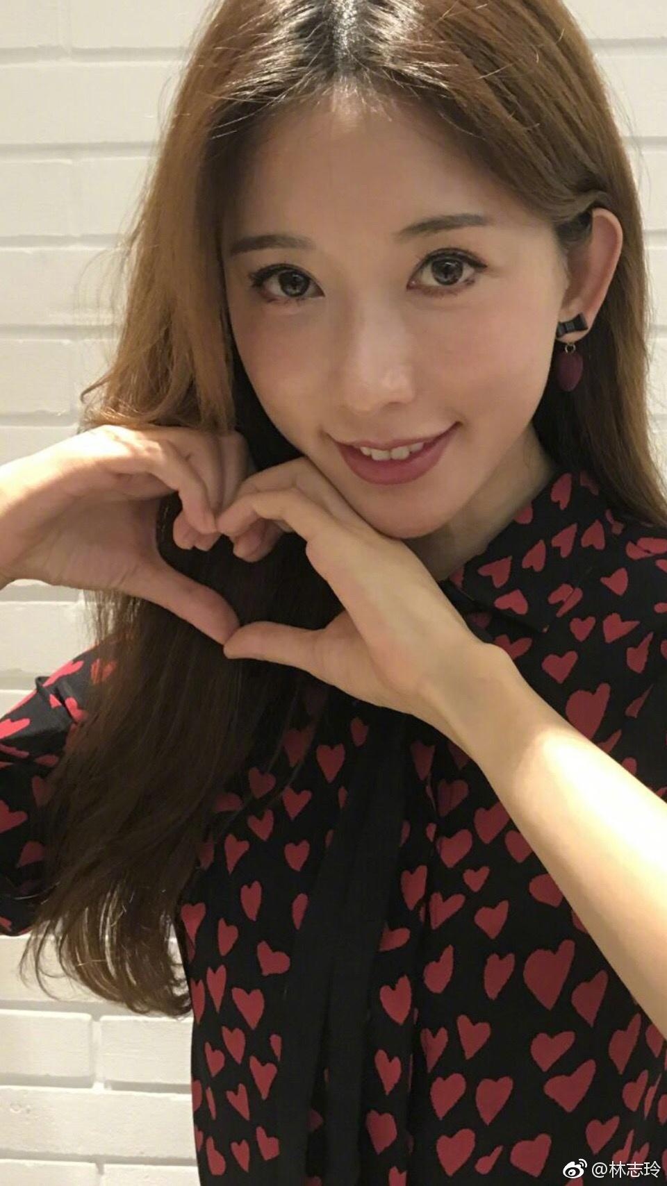 林志玲做慈善和山区儿童合照多位艺人支持公益