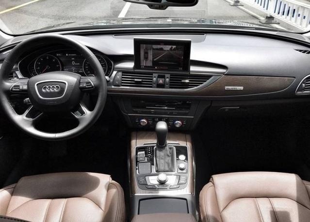 曾经的政府专用车落下神坛, 大空间高配置, 高性价比