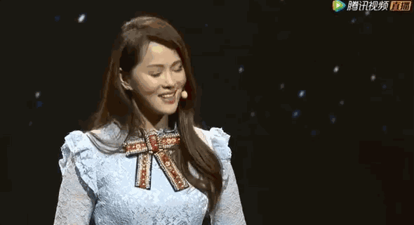 玛丽苏本人伊能静,这次喊着穿蕾丝裙当一辈子少女