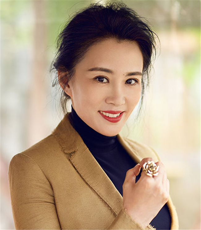 与刘晓庆同台飙戏今51岁青春不老可惜戏多人不红