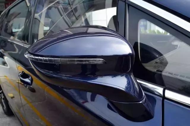 家用MPV的超级搅局者 比亚迪宋MAX售价10万