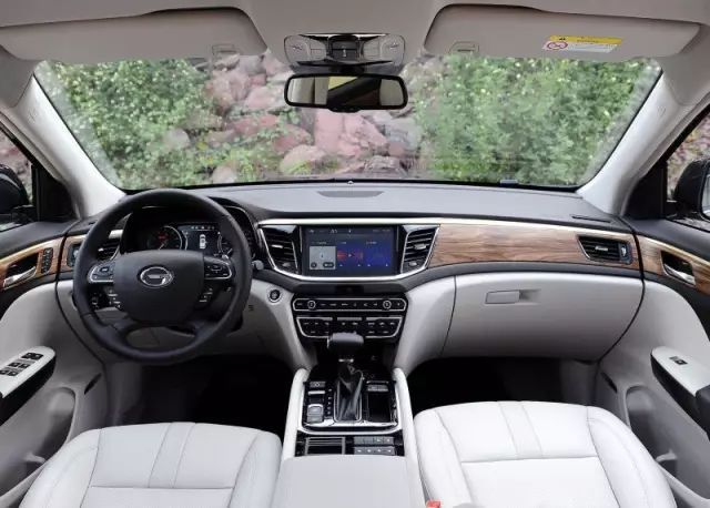 别装模作样了，老湿们就应该开这些SUV