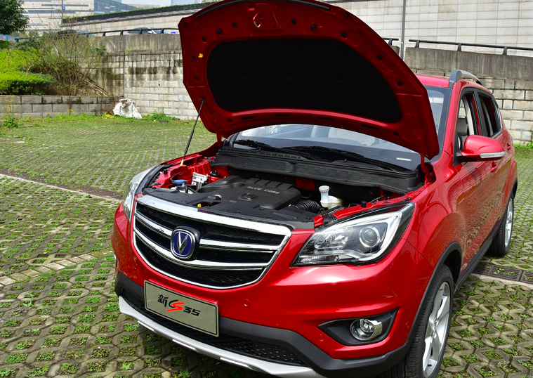 8卖得最火的SUV，哈弗H6地位不稳，奥迪Q5杀回来