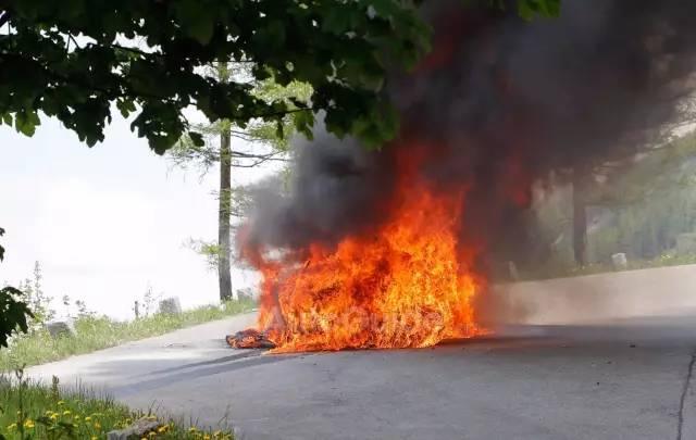 全新奥迪A7路试着火，再给宝马奔驰机会